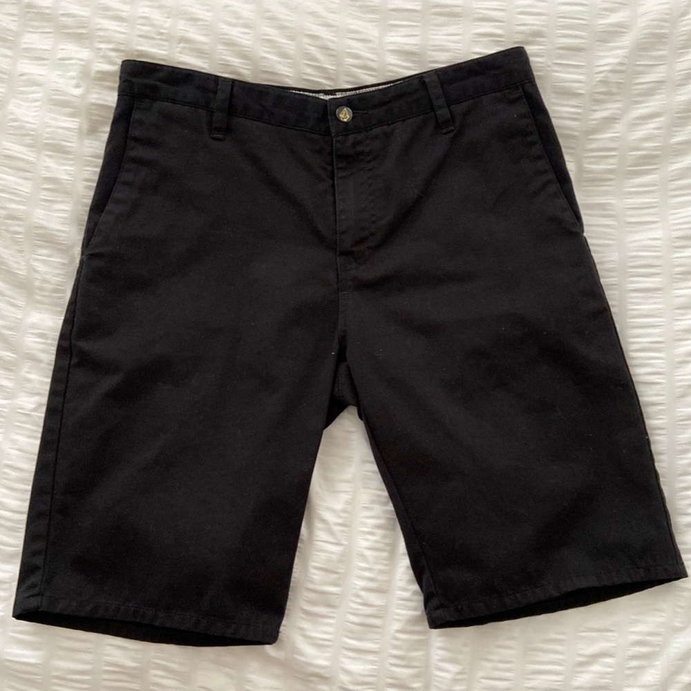 Volcom shorts. Good condition with a few marks. See pics for details.